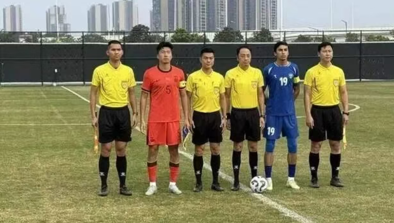 hthapp下载-1-0绝杀！恭喜U19国足，中国队爆冷险胜赢球，球迷欢呼